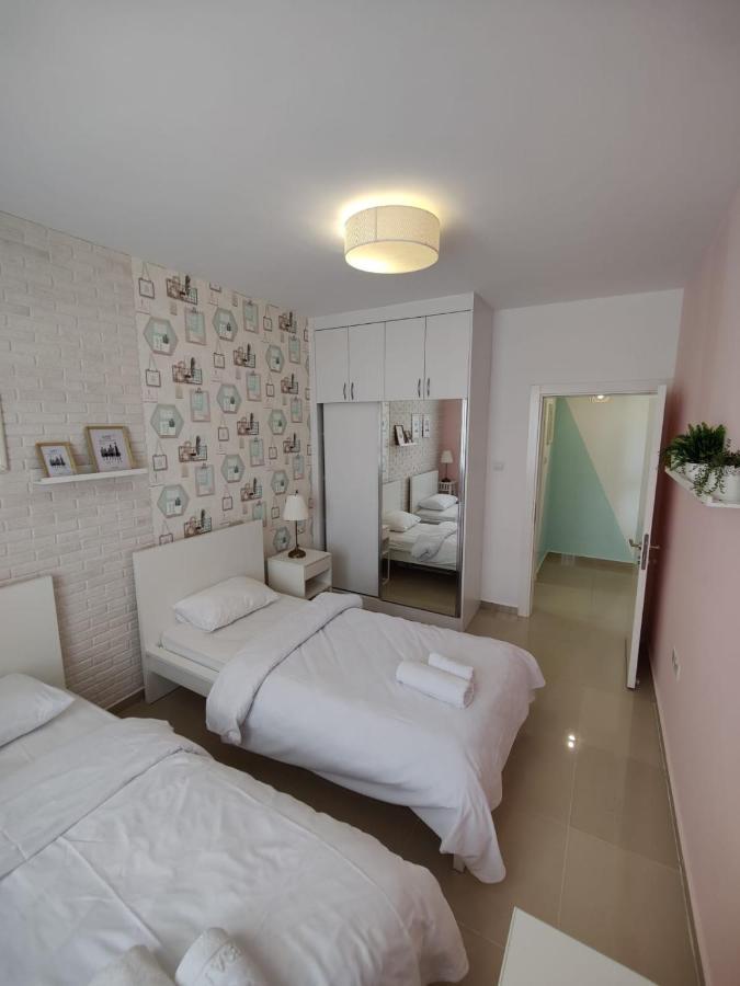 Aurelius Pool Apartments In Caesar Resort & Spa Perivolia tou Trikomou Luaran gambar
