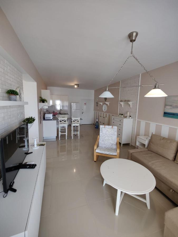 Aurelius Pool Apartments In Caesar Resort & Spa Perivolia tou Trikomou Luaran gambar